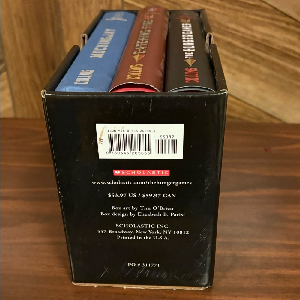 *SOLD* The Hunger Games Trilogy Box Set - Black and Gold - Picture 3 of 3